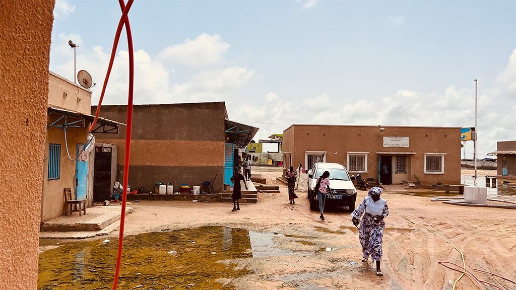 AVENTURA IN DAKAR-AFRICA