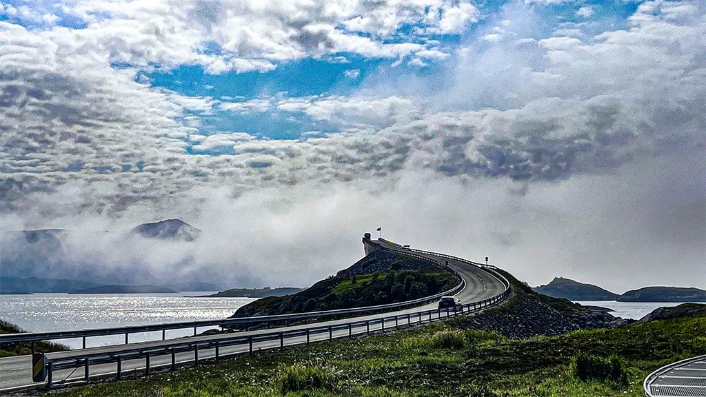 PE URMELE GHETARILOR-NORDKAPP