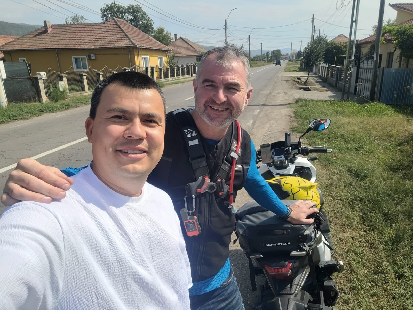 2000 kilometri în 40 de ore cu SCUTER de 125cm3