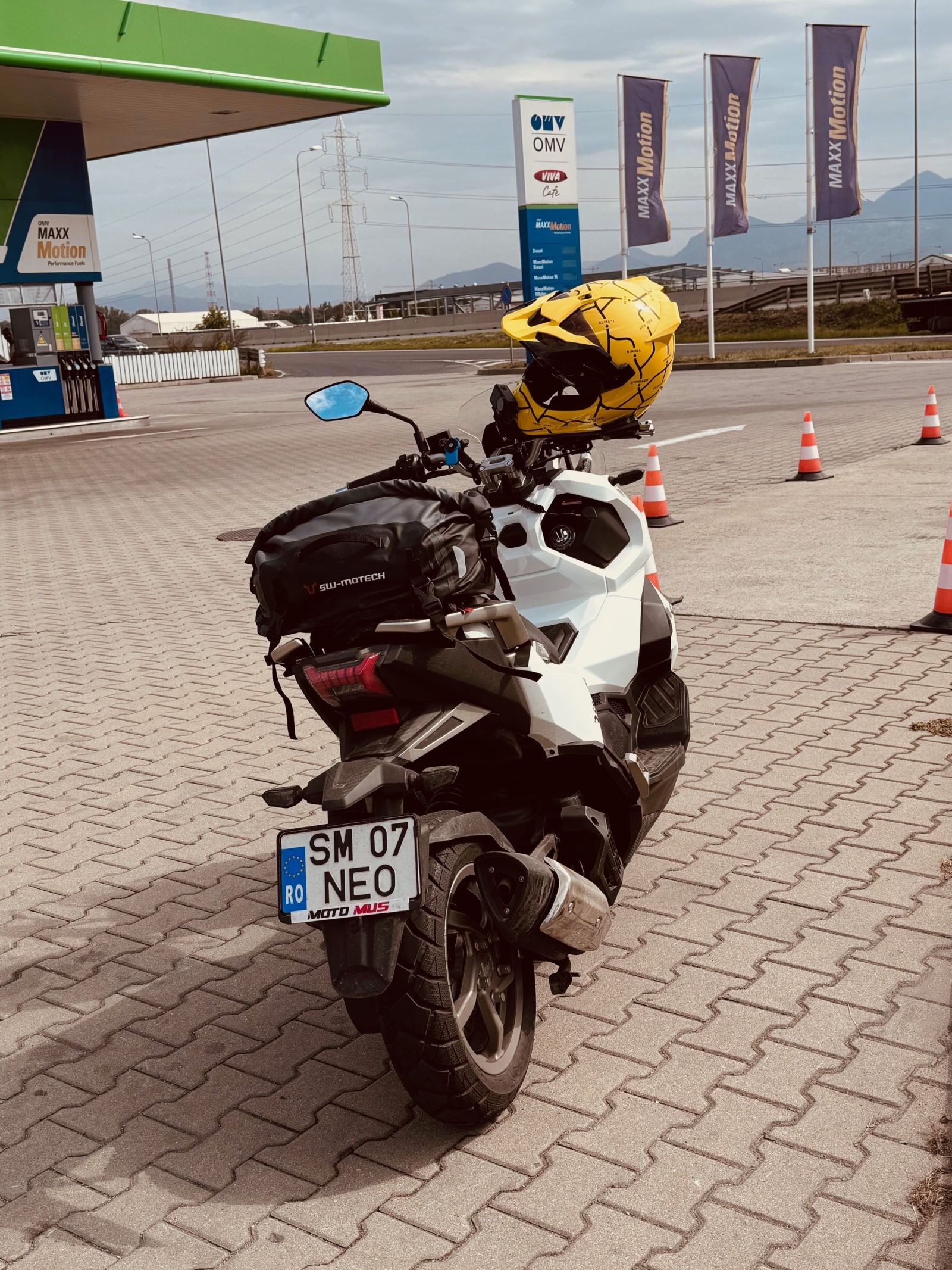 2000 kilometri în 40 de ore cu SCUTER de 125cm3